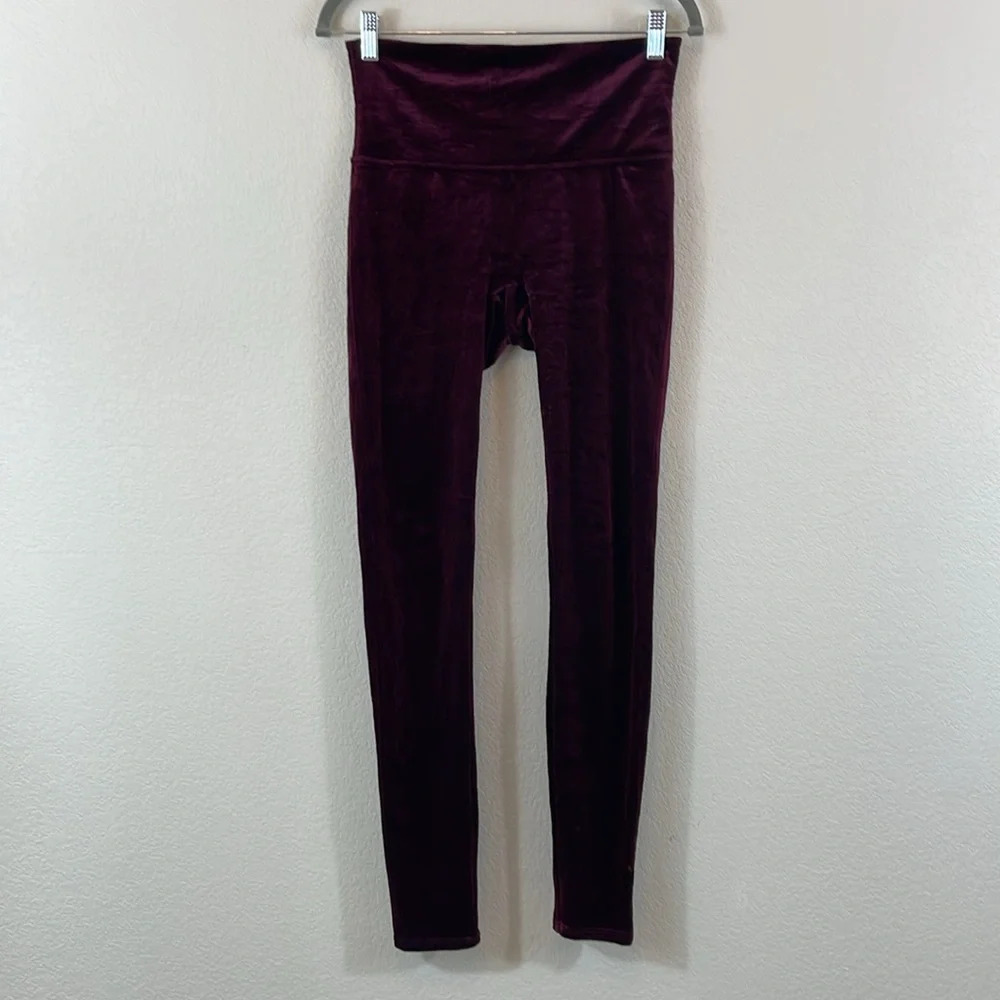 Spanx‎ dark burgundy velvet leggings size large